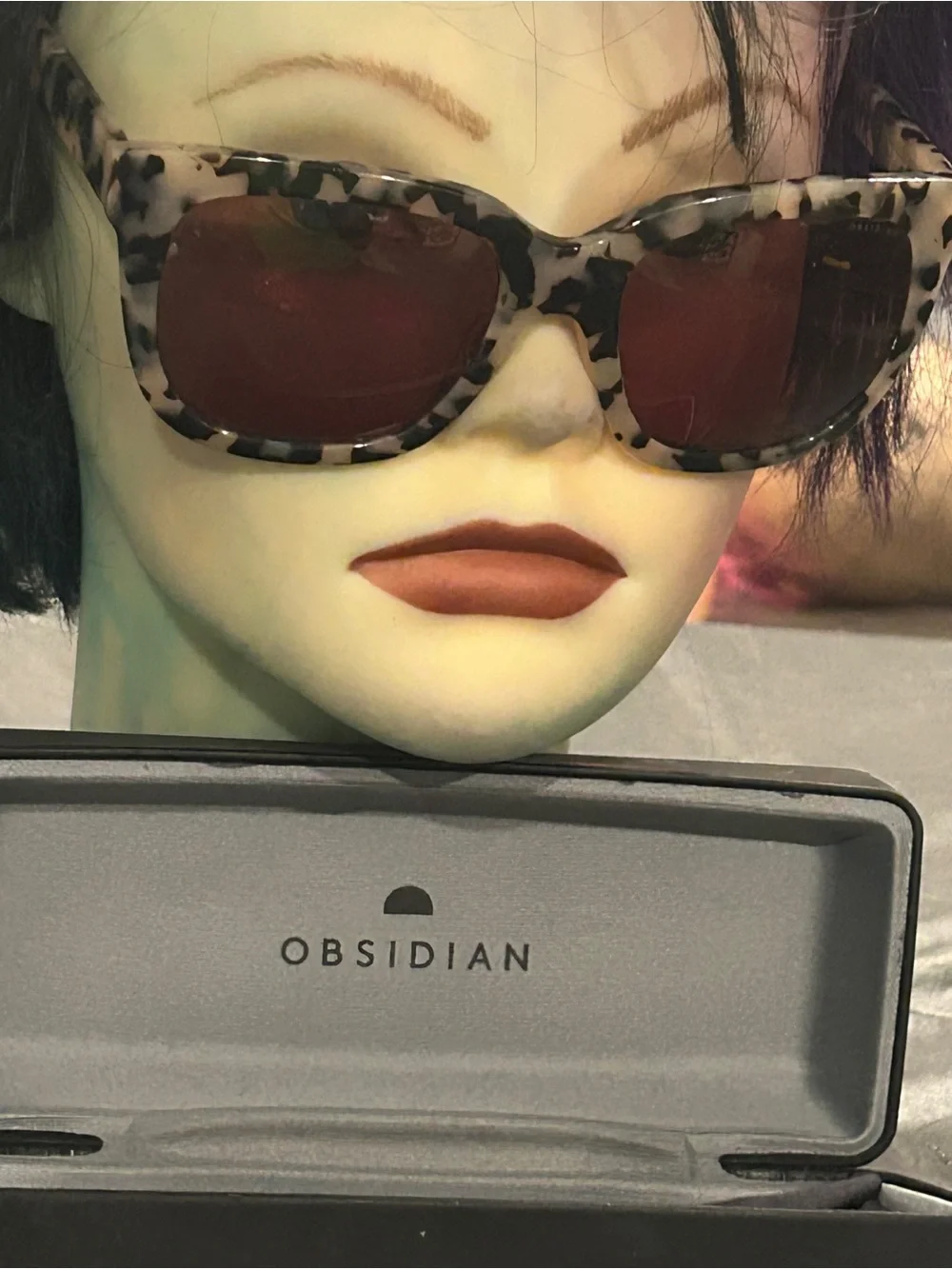 Obsidian cat eye